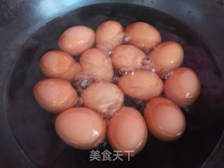 五香卤鸡蛋的做法步骤:3