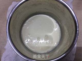 #ACA第四届烘焙大赛#造色情怀 奶油黑杯子的做法步骤:3