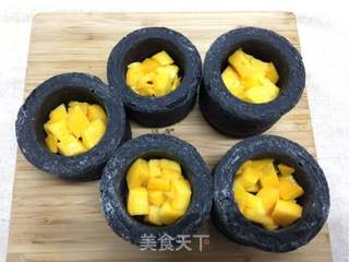 #ACA第四届烘焙大赛#造色情怀 奶油黑杯子的做法步骤:16