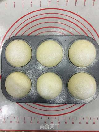 #ACA第四届烘焙大赛#造色情怀 紫薯花朵小面包的做法步骤:16