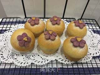 #ACA第四届烘焙大赛#造色情怀 紫薯花朵小面包的做法步骤:19