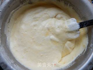 #ACA第四届烘焙大赛#造色情怀 黄芒果蛋糕的做法步骤：6