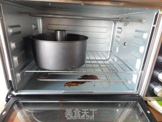 #ACA第四届烘焙大赛#造色情怀 黄芒果蛋糕的做法步骤：12