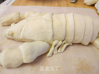 #ACA第四届烘焙大赛#造色情怀 趣味龙虾面包的做法步骤:11