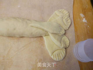#ACA第四届烘焙大赛#造色情怀 趣味龙虾面包的做法步骤:6
