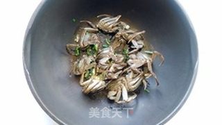 六月黄炒年糕的做法步骤:5