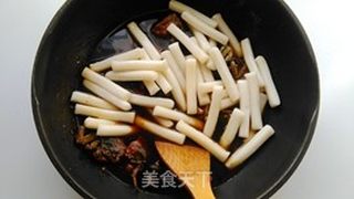 六月黄炒年糕的做法步骤:8