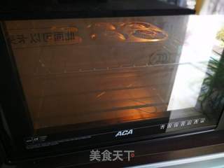 #ACA第四届烘焙大赛#造色情怀 帽子小米蛋糕的做法步骤:11