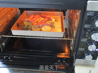 #ACA第四届烘焙大赛#造色情怀 花式烤肠的做法步骤:5