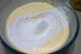 #ACA第四届烘焙大赛#造色情怀 甜甜圈蛋糕的做法步骤：4