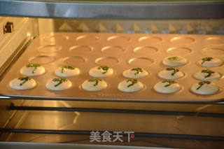 #ACA第四届烘焙大赛#造色情怀 四叶草迷你马卡龙的做法步骤:7