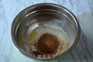 #ACA第四届烘焙大赛#造色情怀 巧乐心蛋糕的做法步骤:2