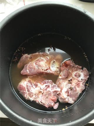 #凉拌拆骨肉的做法图解2