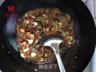 地道川味酸菜鱼的做法步骤：5