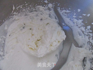 豌豆慕斯蛋糕的做法步骤:8