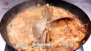 冬阴功汤的做法步骤:3