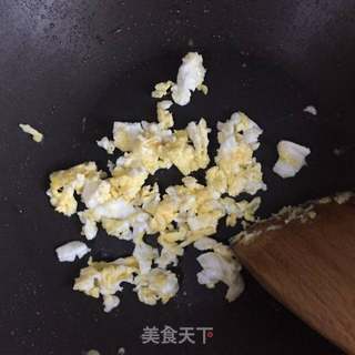 菠萝炒饭的做法步骤：4