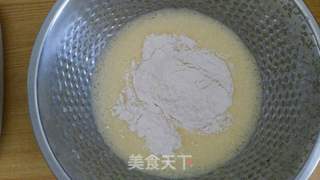 酸奶慕斯蛋糕(6寸)的做法步骤:3