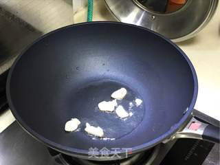 香菇肉末炒饭的做法步骤:2