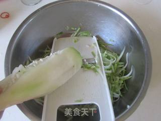 瓠子肉馅生煎包的做法步骤:4