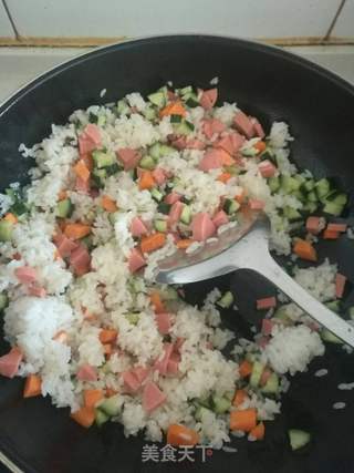 菠萝炒饭的做法步骤:9