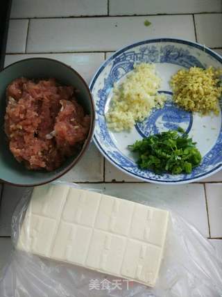 麻婆豆腐的做法步骤：1