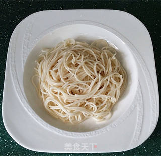 韩式辣椒酱拌面的做法步骤:5