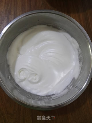 分蛋海绵纸杯蛋糕的做法步骤:5