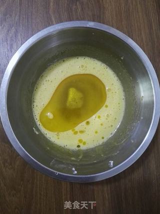 分蛋海绵纸杯蛋糕的做法步骤:6