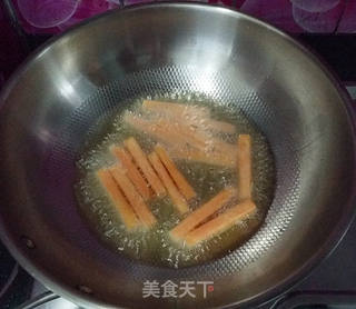 蓝莓酱配红薯条的做法步骤:5