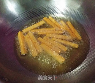 蓝莓酱配红薯条的做法步骤:6