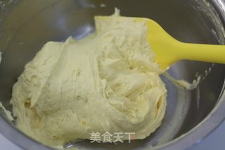 补充能量:坚果磅蛋糕的做法步骤:4