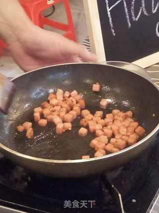 菠萝炒饭的做法步骤:4
