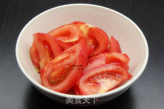 西红柿蛋花汤的做法步骤:2