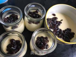 蜜豆牛奶鸡蛋布丁的做法步骤:8