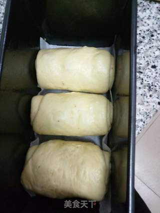 蜜豆甜吐司的做法步骤:7
