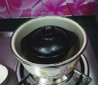蒸火腿肠鸡蛋盅的做法步骤:8