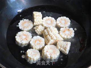猪脚玉米汤的做法步骤:4