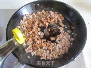 香菇肉末面的做法步骤:6