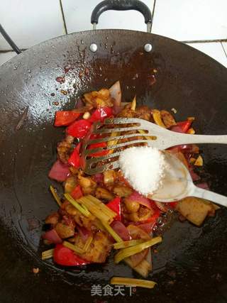 回锅肉的做法步骤：14