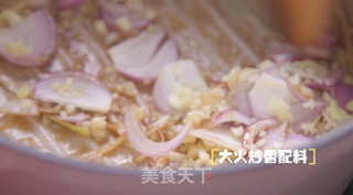 赋予蛤蜊另一种吃法:泰式椰香蛤蜊的做法步骤:3