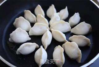 冰花煎饺的做法步骤:2