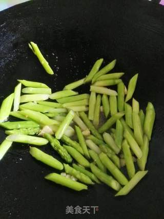 芦笋虾仁的做法步骤:10