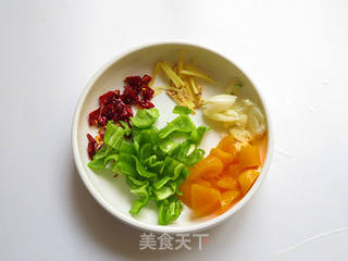 猪肚炒毛豆的做法步骤:4
