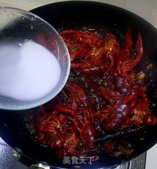 麻辣飞天小龙虾的做法步骤:9