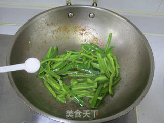 蚝油青椒牛柳的做法步骤:5