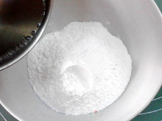 菠萝雪媚娘的做法步骤:3