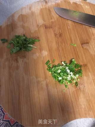 紫菜虾皮馄饨的做法步骤:3