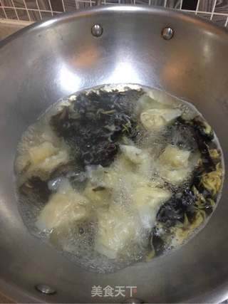 紫菜虾皮馄饨的做法步骤:5