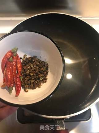 自制好吃酸豆角的做法步骤:2